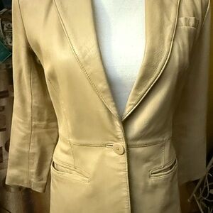Women 2 petite stunning soft leather blazer